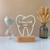 Personalized Dentist Night Light - Custom LED Tooth Lamp for Graduation, Gift for Dentists, Unique Room Decor, Nightlight for Odontologists