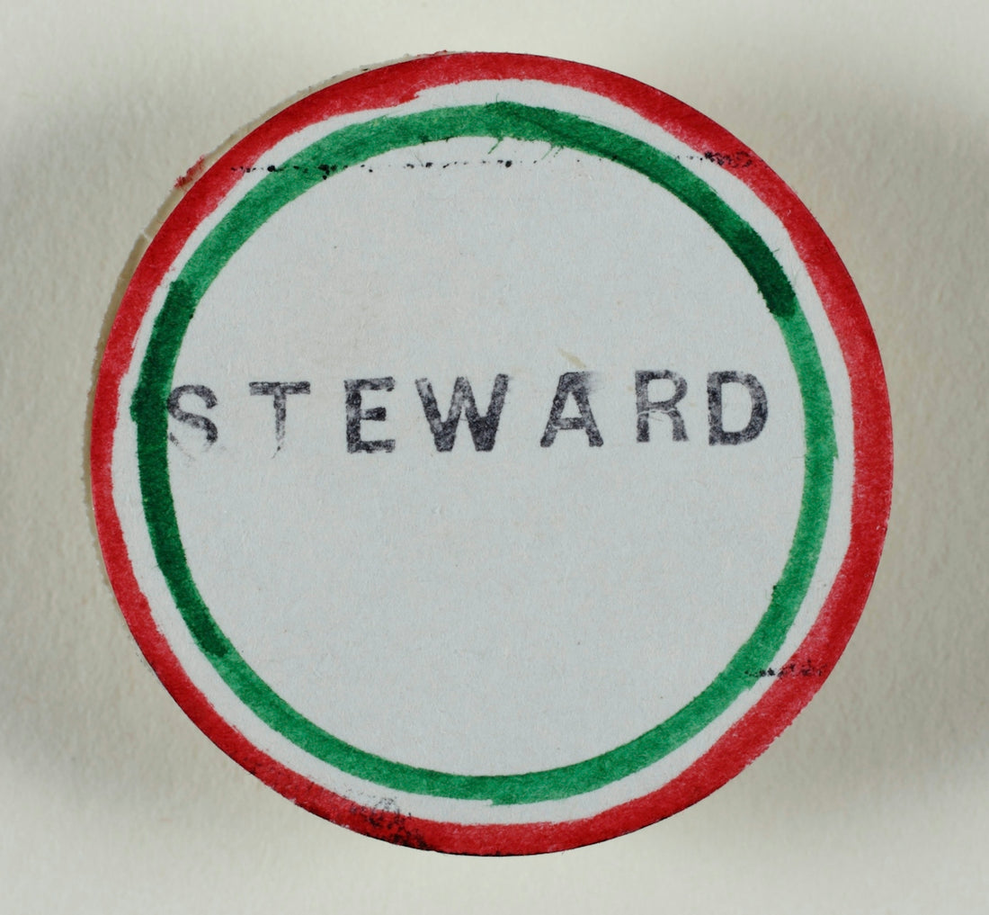 white red and green round frame