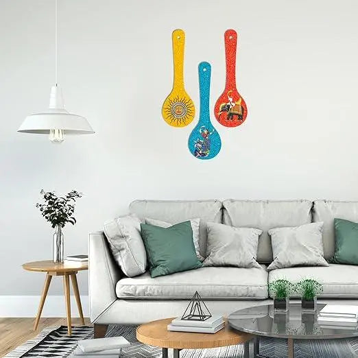 Madhubani Art Wooden Wall Hanger For Home | Office | Living Room | Gift | Modern Decoration Items | Kitchen Wall Decor | Home Decor Hanging Items (Wh 5010Nn), Set Of 3-33.02 Cm - Decor Mantra 
