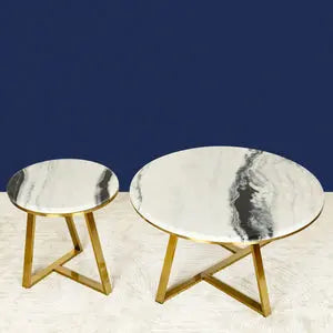 Four-Leg Coffee Table with Gold Detailing & Three-Legged Gold Accent Table DECORMANTRA