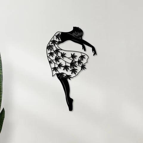 Dancing Girl Metal Wall Arta - Decor Mantra 