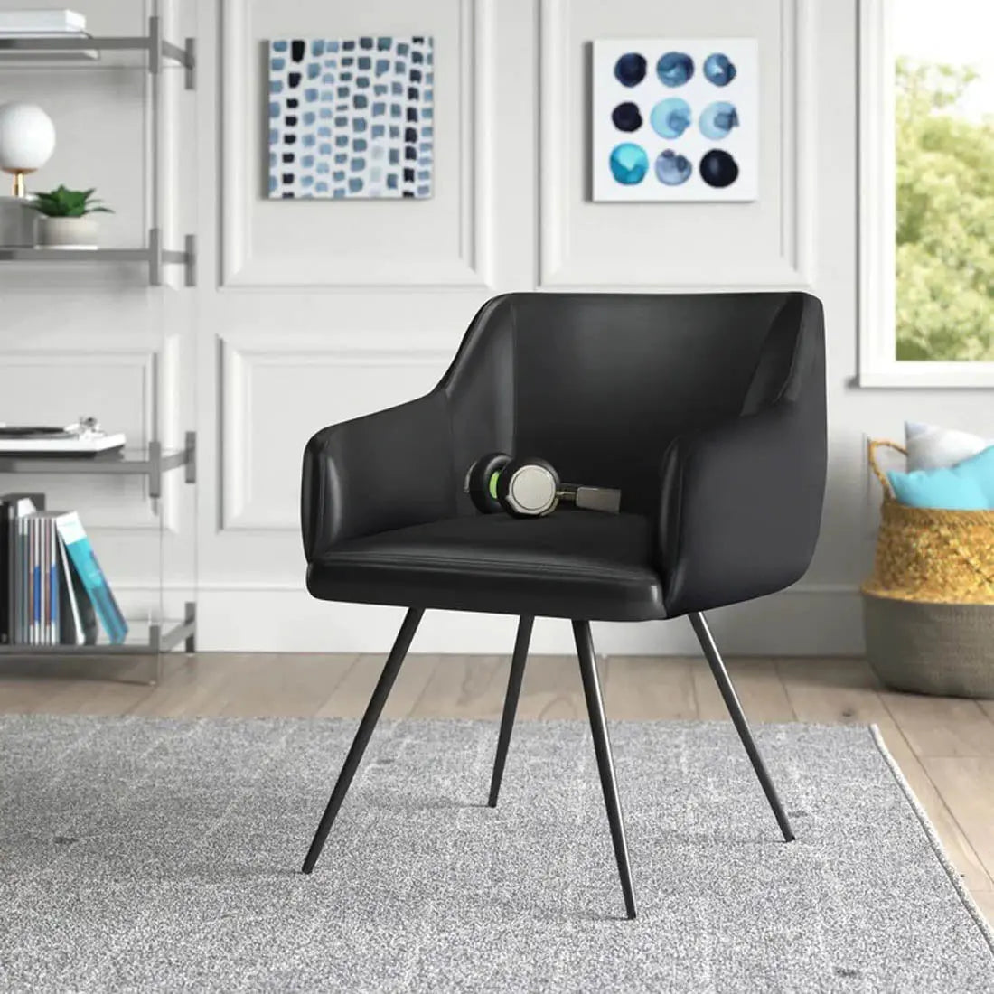 Aesthetic Black Velvet Accent Armchair DECORMANTRA