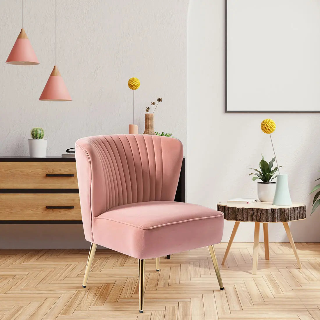 Classic Style Curved Back Pink Velvet Accent Chair DECORMANTRA