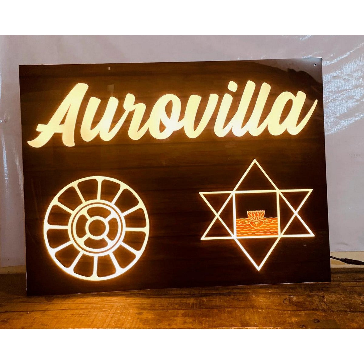 Wooden Finish Acrylic Customizable Waterproof Name Plate for Home