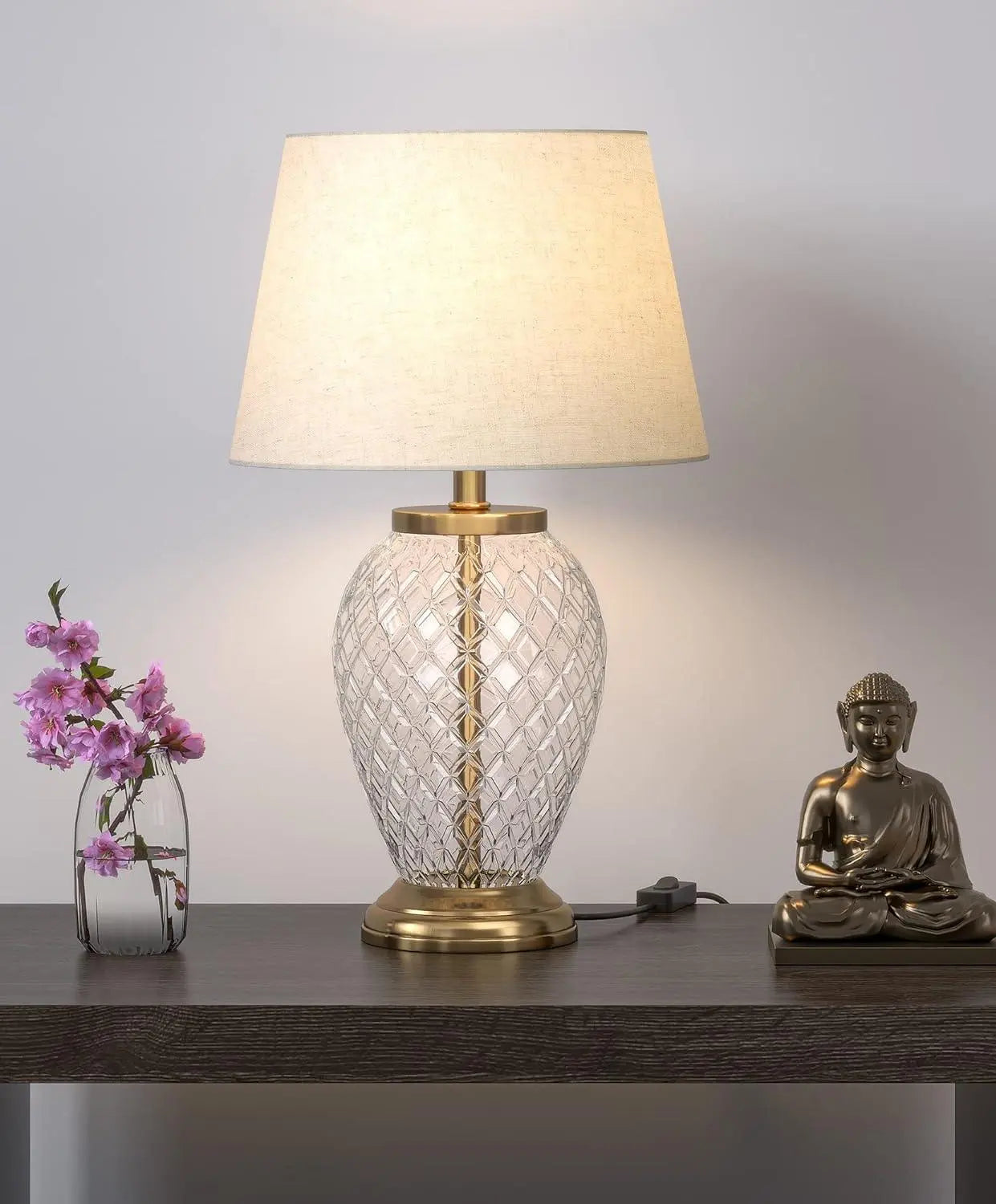Elegant Diamond Cut Glass Table Lamp - Decor Mantra 