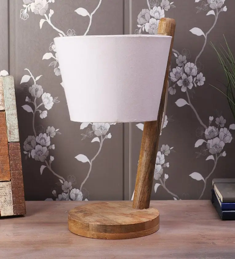 Stylish White Fabric Shade Table Lamp with Natural Base DECORMANTRA