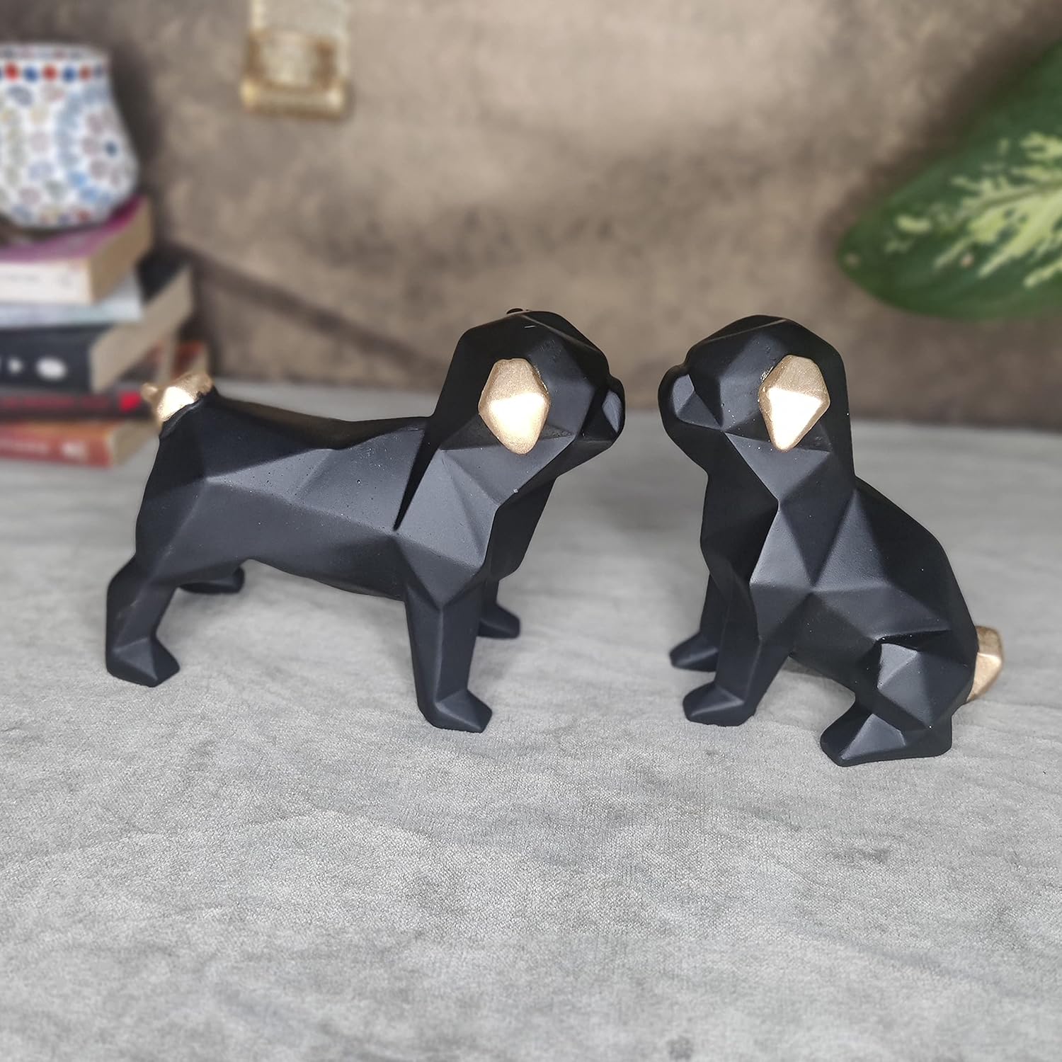 Black Dog Resin Showpiece Set