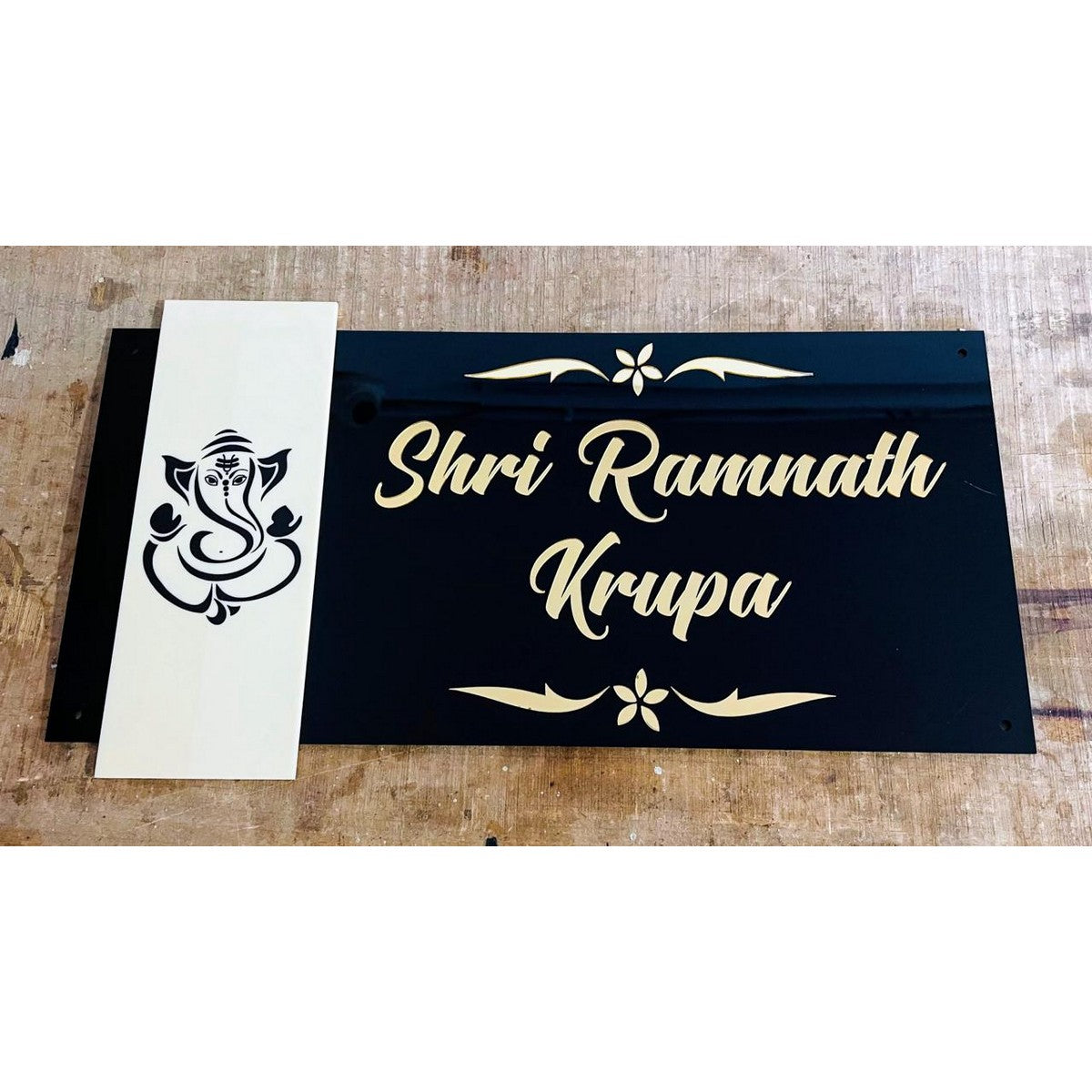 Acrylic Embossed Letters Name Plate for Home