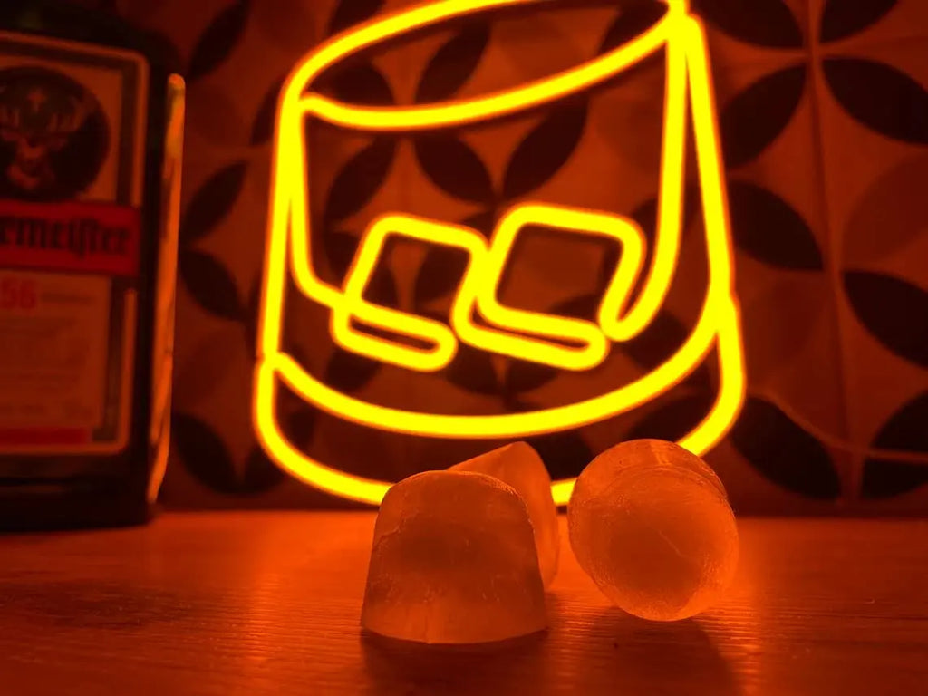 VYNES On The Rocks Neon Light